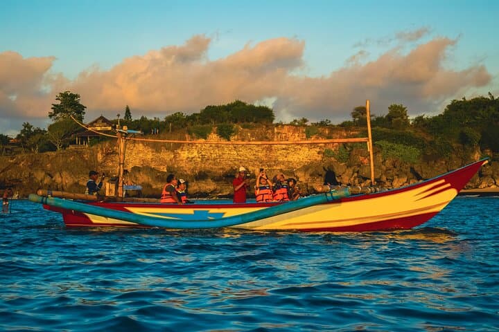 Bali Sunset Dinner Cruise on a Traditional Jukung — Jimbaran Bay Evening Seafood Experience photo 6