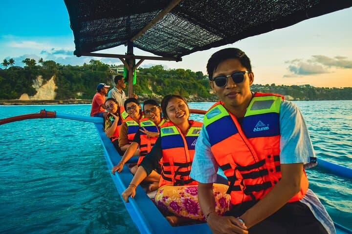 Bali Sunset Dinner Cruise on a Traditional Jukung — Jimbaran Bay Evening Seafood Experience photo 3