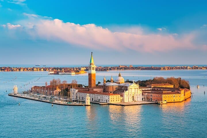 San Giorgio Maggiore & St. Mark's Private Tour with Vaporetto Transfer