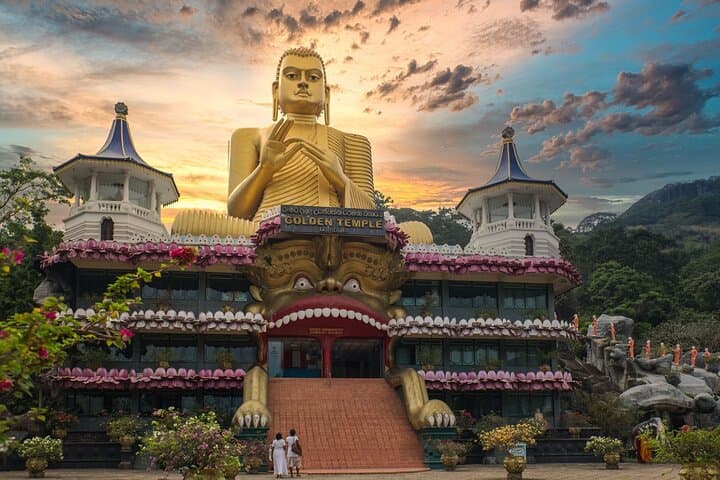 3-Day Sri Lanka Highlands Tour: Sigiriya, Kandy & Nuwara Eliya photo 2