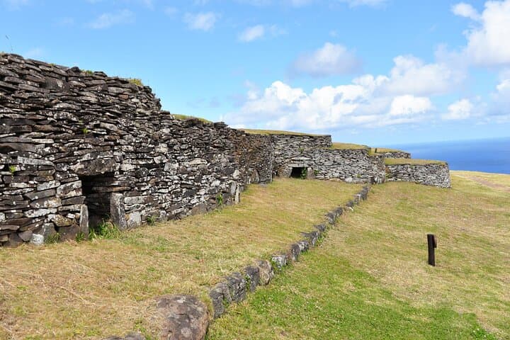 Complete Rapa Nui: 3-Day Tour of Moai, Volcanos & Birdman Sites photo 4