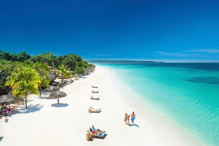 Negril Seven Mile Beach Snorkeling, Boat Ride & Rick's Cafe Sunset Tour