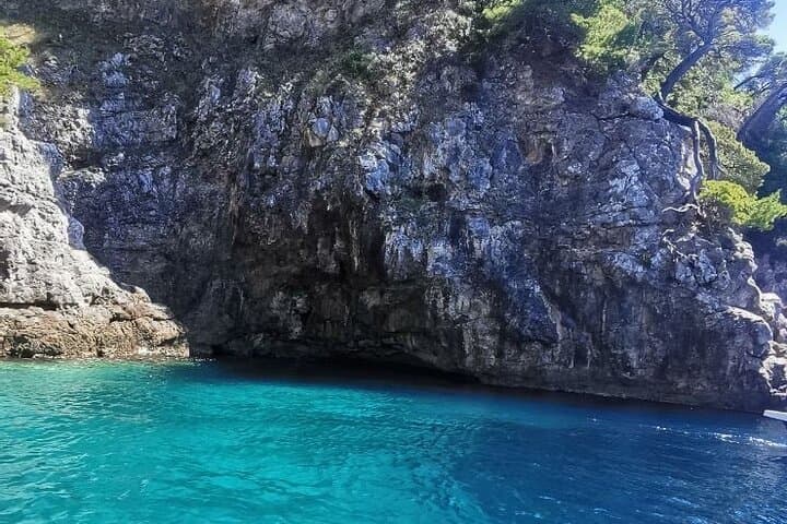 Blue & Green Caves & Sunj Beach: Morning Speedboat Tour from Dubrovnik photo 4