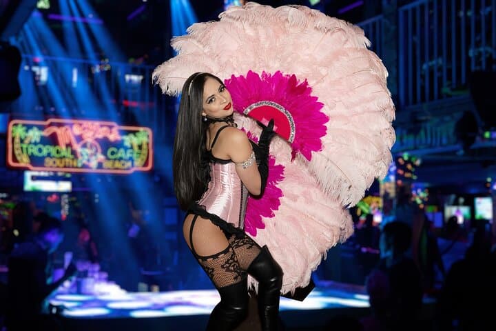 miami-south-beach-mangos-dinner-and-show-live-tropical-cabaret photo 5