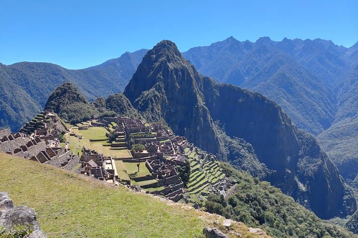 3-Day Sacred Valley, Machu Picchu & Rainbow Mountain Adventure photo 3
