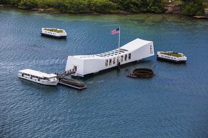 Private Pearl Harbor Tour: USS Arizona Memorial & Battleship Missouri Experience photo 2