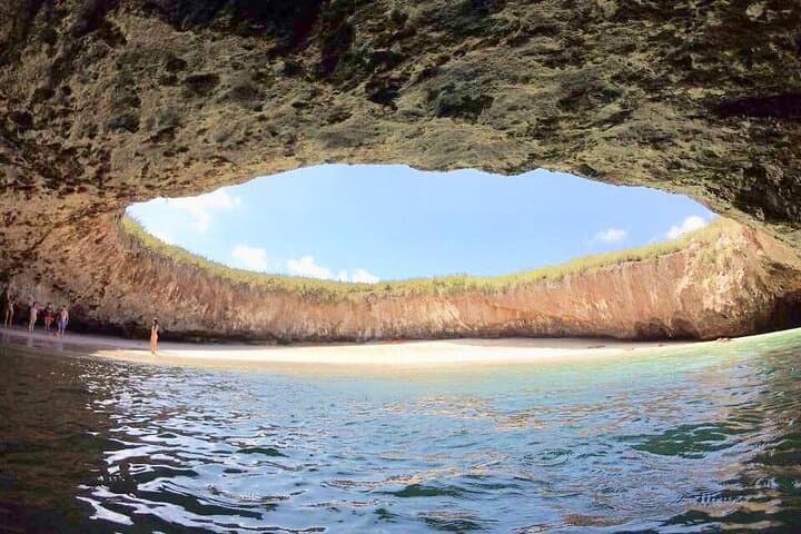 Private Tour to Hidden Beach, Marietas Islands — Punta de Mita Snorkel & Swim