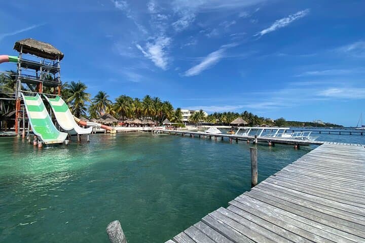 Isla Mujeres Catamaran Tour: Snorkel the Underwater Museum and Open Bar Day Trip photo 6