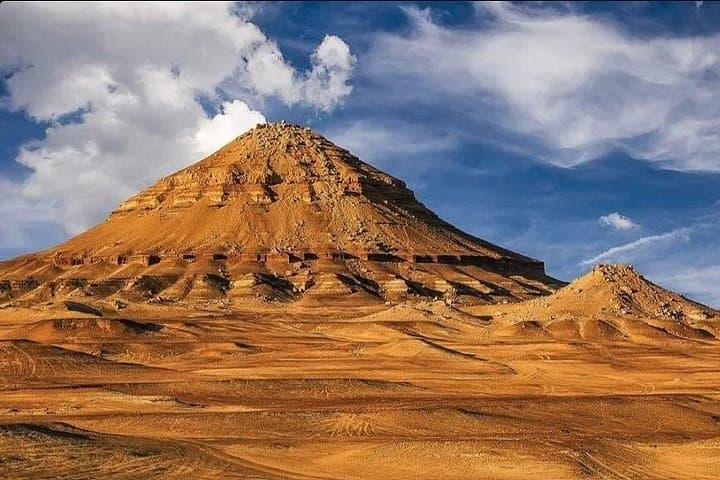 White Desert & Bahariya Oasis: 2-Day Private Black and White Desert Tour from Cairo photo 3