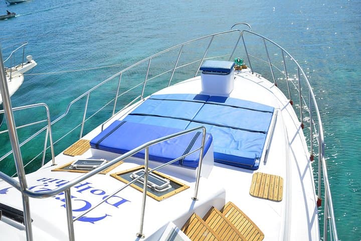 Private Luxury Boat Snorkeling & Lunch at Giftun Island — Hurghada Red Sea photo 3