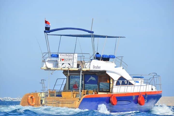 Hurghada Overnight Private Fishing Charter: 14-Hour Deep-Sea Trip with Cabins & Crew photo 2