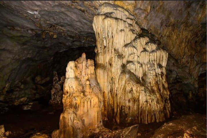 Private Tour to the Cave of Pellumbas: Hike Erzeni Canyon and Explore Albania's Karst Cave