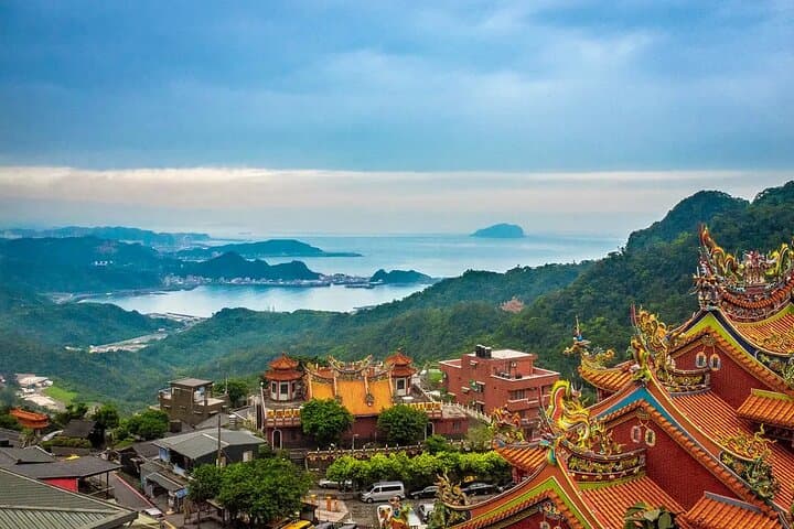 Jiufen, Shifen & Yehliu Private Day Trip: Coastal Geology, Waterfalls & Tea-House Culture photo 4