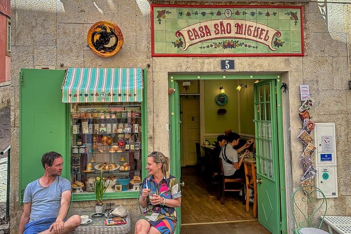 Lisbon Personalized 3-Hour Walking Video Tour — Alfama to Praça do Comércio