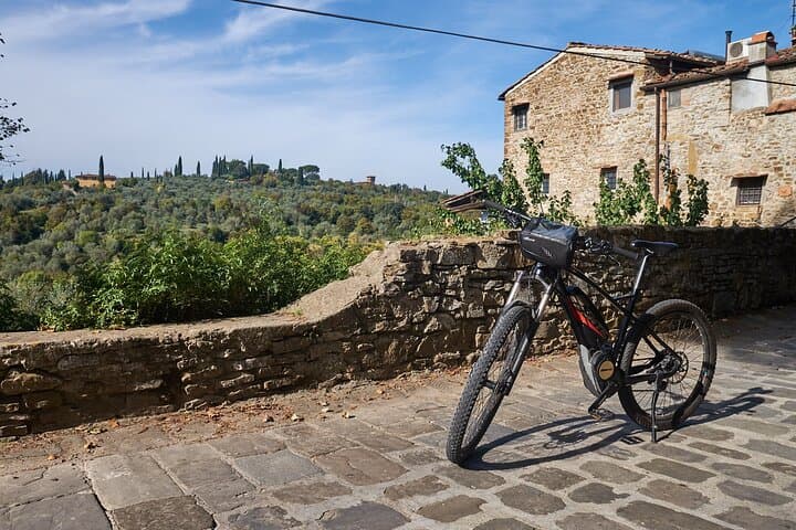 E‑bike Chianti Classico Day Tour from Florence with Winery Lunch photo 4