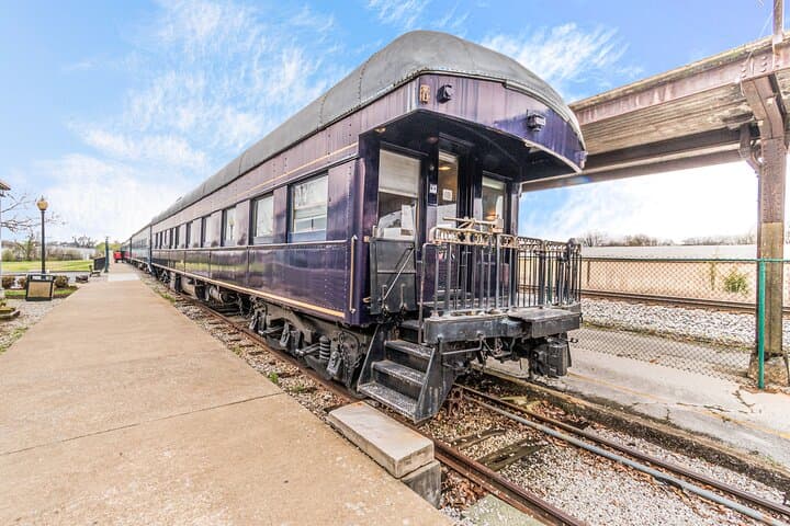 Historic RailPark & Train Museum Guided Tour — L&N Depot Railcars in Bowling Green photo 3