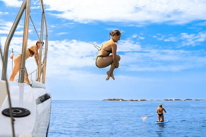 Half-Day Cabo Catamaran Snorkel Adventure to the Arch with Lunch and Open Bar photo 3