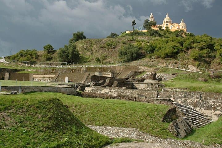 Puebla & Cholula Day Trip from Mexico City — Cholula Pyramid, Tonantzintla & Puebla Center photo 3