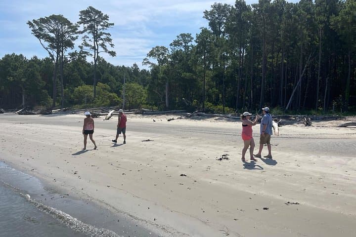 Private Water Taxi to Secluded Beaches on Chincoteague and Assateague photo 4