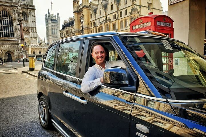 Electrified Black Cab: Private London History Tour in an Electric Taxi