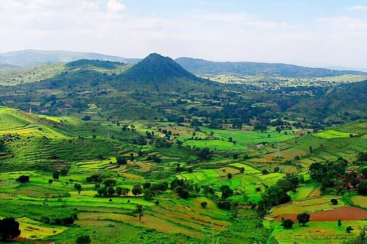 Araku Valley Day Trip from Vizag: Borra Caves, Katiki Falls & Coffee Trails