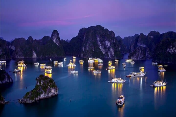 Overnight Halong Bay Cruises: 1–2 Day All-Inclusive Tours with Kayaking & Cave Visits