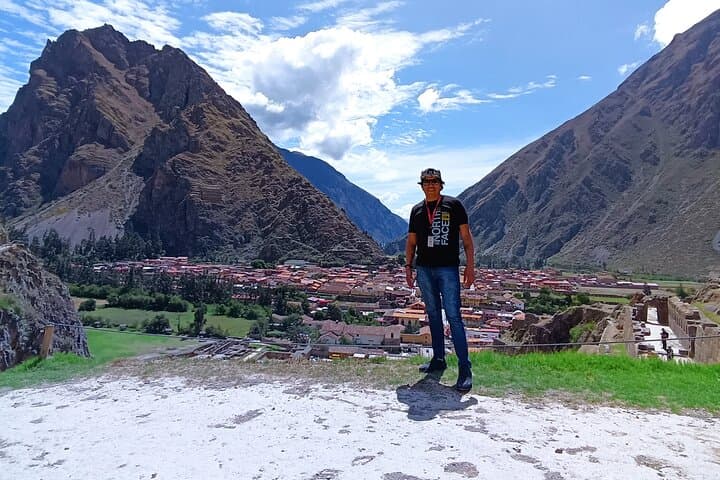 Machu Picchu Day Tour from Cusco: Scenic Train, Guided Visit & Buffet Lunch photo 4