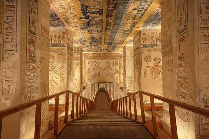 Luxury 5-Day Nile Cruise from Luxor to Aswan — Temples, History & Comfort photo 4