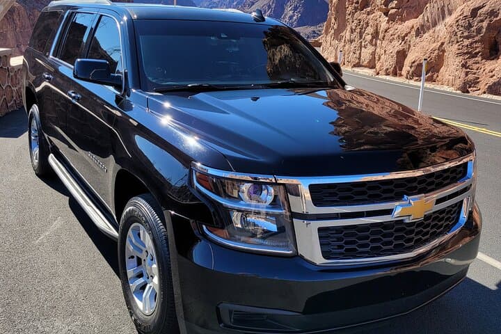 Exclusive Grand Canyon West Rim Private Tour by Luxury SUV: Skip Crowds and Experience First-Class Adventure