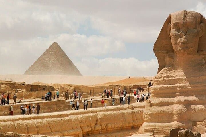 Half-Day Giza Pyramids and Great Sphinx: Private Guided Tour