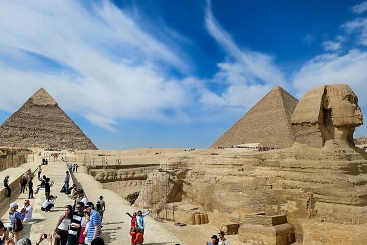 Giza Pyramids & Sphinx Day Tour with Egyptian Museum, Lunch & Camels