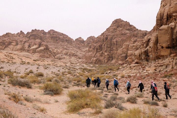 Jebal Al Hash: 2-Day Guided Hike and Bedouin Camp in Wadi Rum