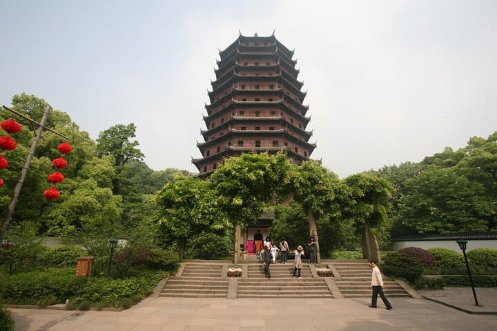 2-Day Private Hangzhou and Wuzhen Tour from Shanghai — West Lake, Tea Village & Lingyin Temple photo 6
