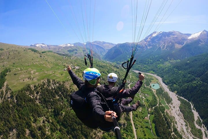 Tandem Paragliding Over Orcières-Merlette — Écrins National Park Tandem Flight photo 4