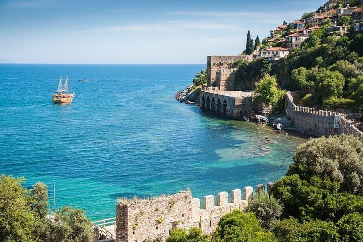Alanya Coastal Relaxing Boat Trip: Lunch, Swim & Mediterranean Views photo 2