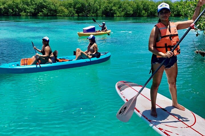 Paddleboard and Kayak Tour in Cancun's Nichupté Lagoon
