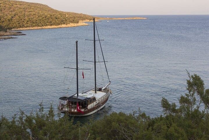 Bodrum Sunset Private Boat Tour: Swim, Hot-Spring Cave & Castle Views photo 3