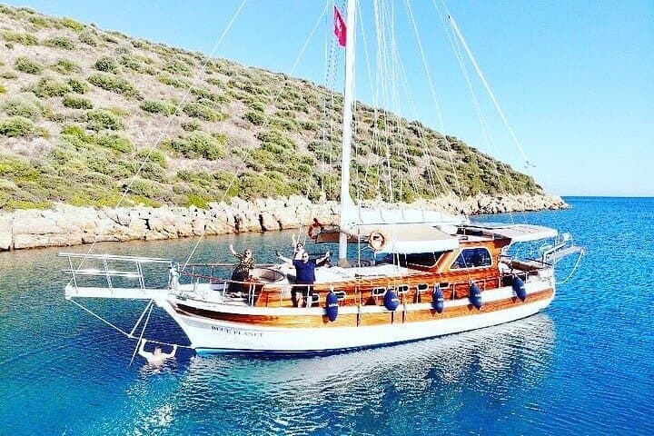 Bodrum Sunset Private Boat Tour: Swim, Hot-Spring Cave & Castle Views photo 4
