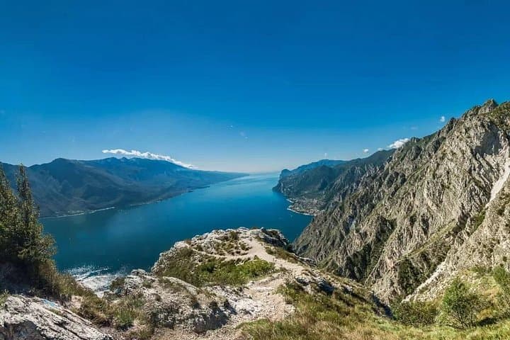 E-bike Rental in Riva del Garda: Lake Routes, Ponale Trail & Practical Tips photo 2