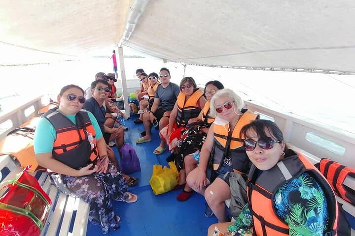 Honda Bay Island Hopping from Puerto Princesa: Starfish, Snorkel & Sandbars