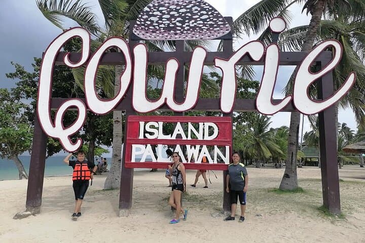 Honda Bay Island Hopping from Puerto Princesa: Starfish, Snorkel & Sandbars photo 5