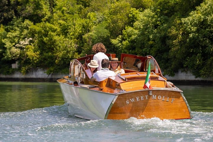 Full-Day Sweet Molly Venetian Lagoon Boat Tour — Murano, Burano & Torcello photo 1