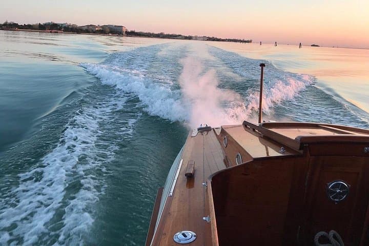 Full-Day Sweet Molly Venetian Lagoon Boat Tour — Murano, Burano & Torcello photo 3