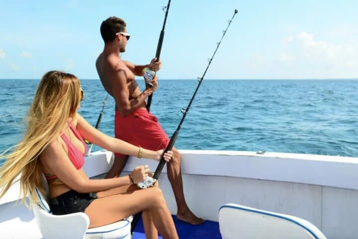 Dubai Deep Sea Fishing Private Charter: 36ft Luxury Boat in the Arabian Gulf photo 2