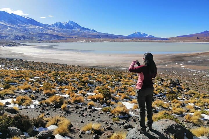 3-Day Private Salar de Uyuni Tour: Salt Flats, Volcanoes & High-Altitude Lakes photo 2