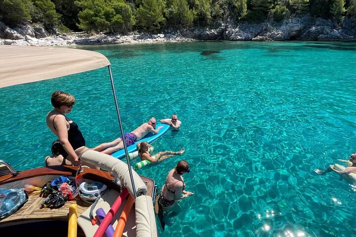 Luxury Elaphite Islands Half-Day Cruise from Dubrovnik with Lunch