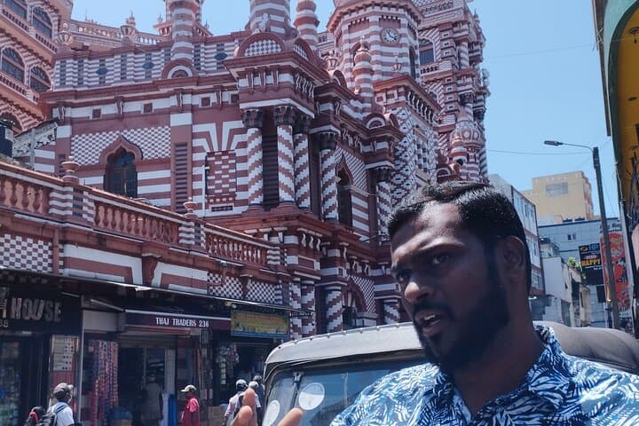 Half-Day Colombo Culture Walk: Private Tuk-Tuk & Temple Immersion photo 6