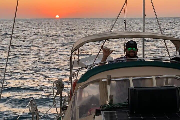 Santa Marta Sunset Sailing: Evening Catamaran Cruise in the Bay photo 5