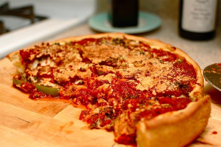 Classic Chicago Food Tour: River North Deep-Dish, Italian Beef & Hot Dog Crawl photo 2