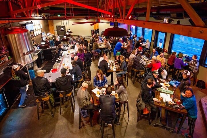 Bend Craft Brewery Tour and Tasting Flights — Local Taproom Experience photo 5